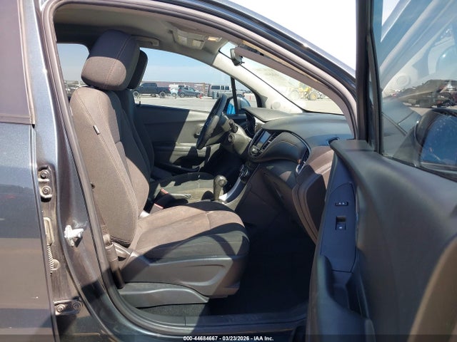 2022 Chevrolet Trax Awd Ls მანქანა იყიდება აუქციონზე, vin: KL7CJNSM3NB511167, აუქციონის ნომერი: 44684667