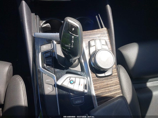 2019 BMW 530E WBAJA9C56KB392788 Photo 10