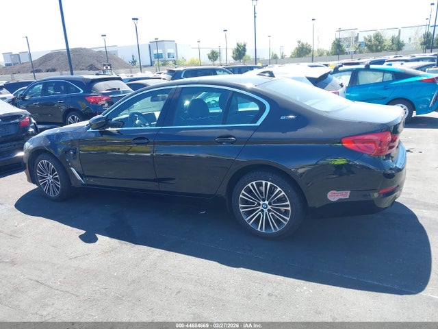 WBAJA9C56KB392788 BMW 530e Iperformance