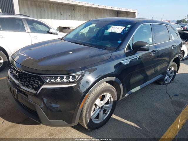 44684675 :رقم المزاد ، 5XYRG4LC9NG131316 vin ، 2022 Kia Sorento Lx مزاد بيع