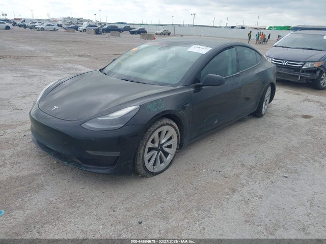 44684679 :رقم المزاد ، 5YJ3E1EA8MF020638 vin ، 2021 Tesla Model 3 Standard Range Plus Rear-wheel Drive مزاد بيع