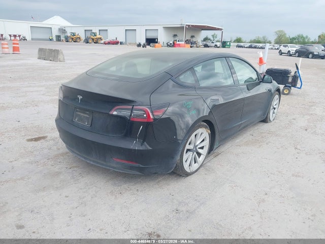 44684679 :رقم المزاد ، 5YJ3E1EA8MF020638 vin ، 2021 Tesla Model 3 Standard Range Plus Rear-wheel Drive مزاد بيع