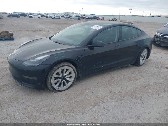 44684679 :رقم المزاد ، 5YJ3E1EA8MF020638 vin ، 2021 Tesla Model 3 Standard Range Plus Rear-wheel Drive مزاد بيع