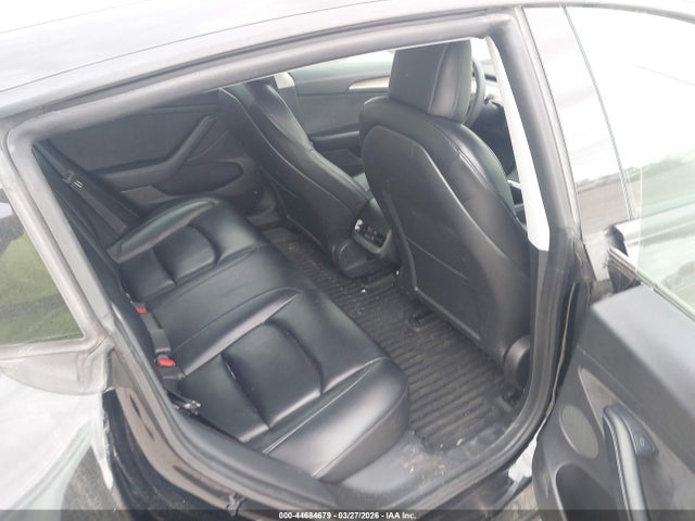 44684679 :رقم المزاد ، 5YJ3E1EA8MF020638 vin ، 2021 Tesla Model 3 Standard Range Plus Rear-wheel Drive مزاد بيع