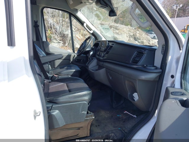 44684707 :رقم المزاد ، 1FTBR1C87PKA12036 vin ، 2023 Ford Transit-250 مزاد بيع