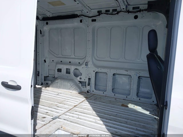 44684707 :رقم المزاد ، 1FTBR1C87PKA12036 vin ، 2023 Ford Transit-250 مزاد بيع