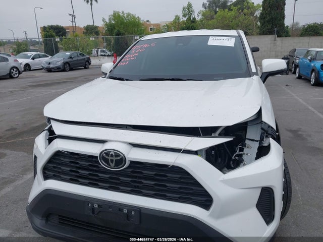 Toyota RAV4 LE 2024 2T3K1RFVXRC301253 Image 13