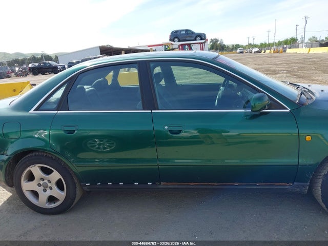 Продажа на аукционе авто 1998 Audi A4 2.8, vin: WAUED68D6WA059123, номер лота: 44684763
