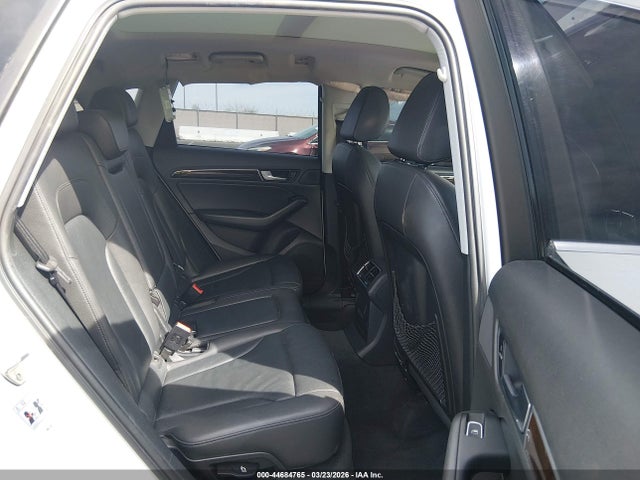 WA1C2AFP9GA077739 Audi Q5 2.0t Premium