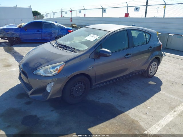 JTDKDTB36G1115647 Toyota Prius C Two