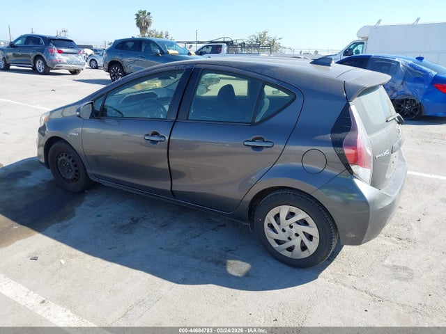JTDKDTB36G1115647 Toyota Prius C Two