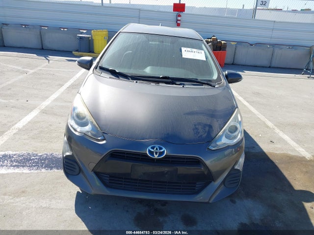 JTDKDTB36G1115647 Toyota Prius C Two