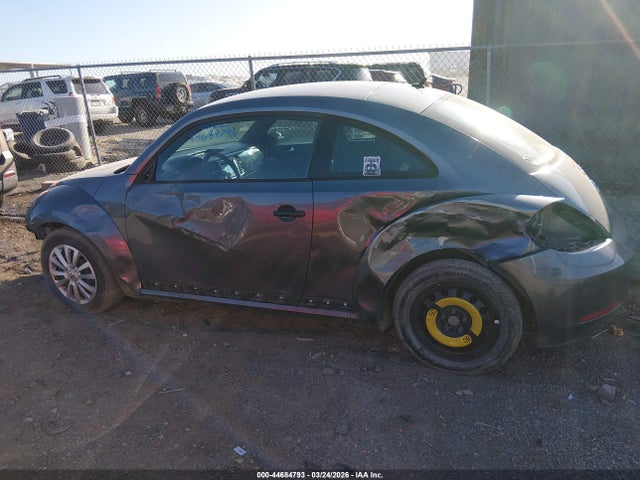 Продажа на аукционе авто 2012 Volkswagen Beetle Entry, vin: 3VWFP7AT6CM643958, номер лота: 44684793