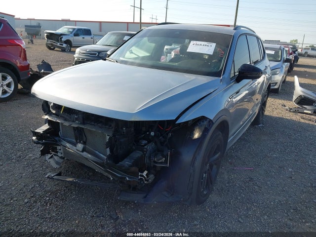 Aukcja sprzedaży 2024 Volkswagen Tiguan 2.0t Se R-line Black, vin: 3VVCB7AX3RM076349, numer aukcji: 44684863