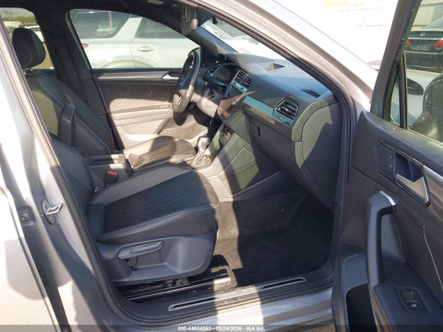 Aukcja sprzedaży 2024 Volkswagen Tiguan 2.0t Se R-line Black, vin: 3VVCB7AX3RM076349, numer aukcji: 44684863