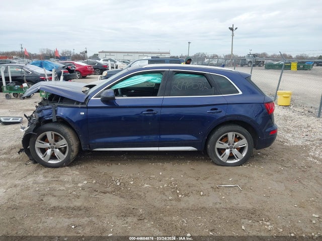 44684876 :رقم المزاد ، WA1BNAFY0J2001999 vin ، 2018 Audi Q5 2.0t Premium مزاد بيع