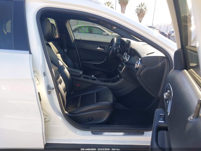 2018 MERCEDES-BENZ GLA 250 WDCTG4GB0JJ514332 Photo 4