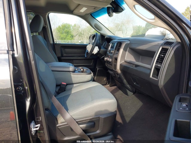 44684906 :رقم المزاد ، 1C6RR6FTXJS211933 vin ، 2018 Ram 1500 Express  4x2 6'4 Box مزاد بيع