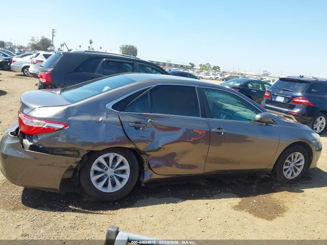Продаж на аукціоні авто 2017 Toyota Camry Le, vin: 4T1BF1FK3HU280678, номер лоту: 44684918