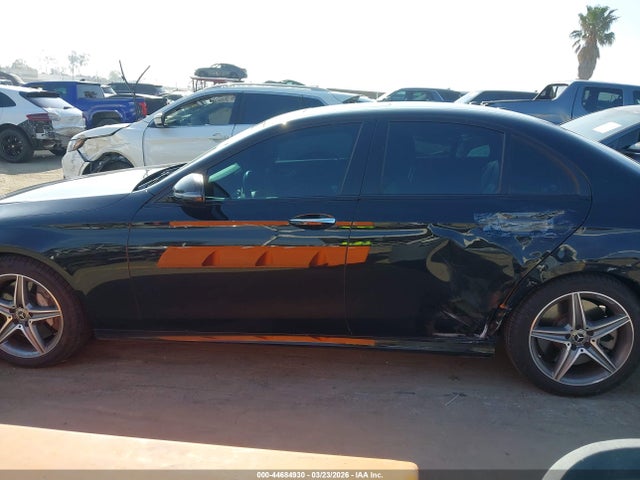 WDDZF6GBXJA369532 Mercedes-Benz E 400 4matic