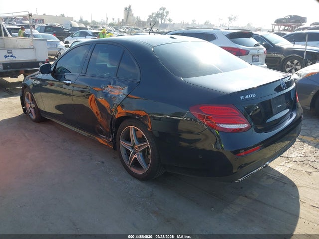2018 MERCEDES-BENZ E 400 WDDZF6GBXJA369532 Photo 2