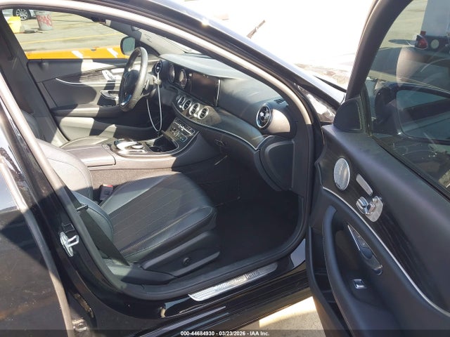 2018 MERCEDES-BENZ E 400 WDDZF6GBXJA369532 Photo 4