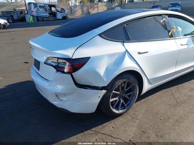 Продаж на аукціоні авто 2021 Tesla Model 3 Standard Range Plus Rear-wheel Drive, vin: 5YJ3E1EA4MF929704, номер лоту: 44684945