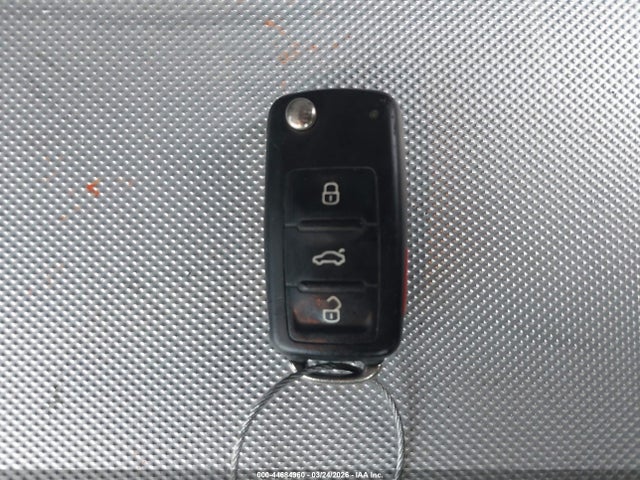 44684960 :رقم المزاد ، 1VWAT7A35EC025055 vin ، 2014 Volkswagen Passat 1.8t Wolfsburg Edition مزاد بيع