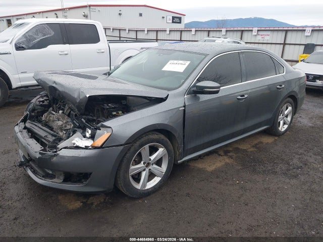 44684960 :رقم المزاد ، 1VWAT7A35EC025055 vin ، 2014 Volkswagen Passat 1.8t Wolfsburg Edition مزاد بيع
