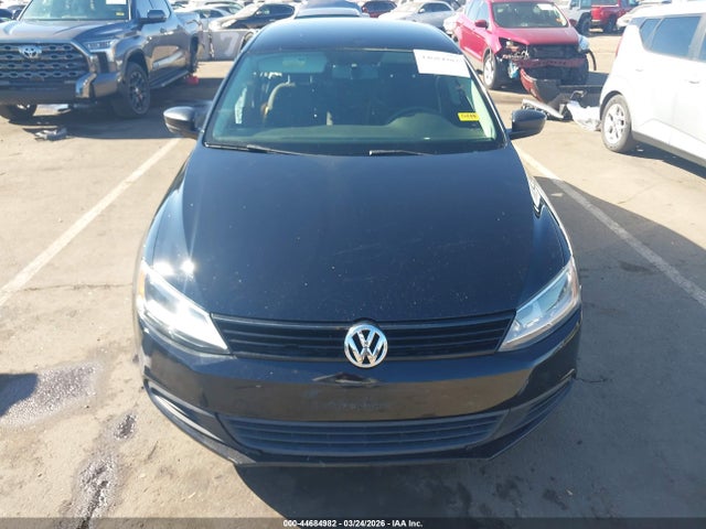 44684982 :رقم المزاد ، 3VW2K7AJ1CM385439 vin ، 2012 Volkswagen Jetta 2.0l S مزاد بيع