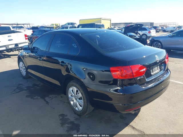 44684982 :رقم المزاد ، 3VW2K7AJ1CM385439 vin ، 2012 Volkswagen Jetta 2.0l S مزاد بيع