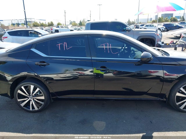 1N4BL4CWXMN318293 Nissan Altima Sr Intelligent Awd