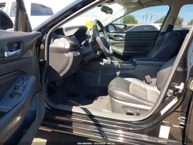 1N4BL4CWXMN318293 Nissan Altima Sr Intelligent Awd
