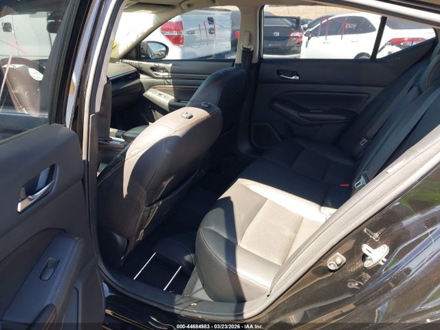 1N4BL4CWXMN318293 Nissan Altima Sr Intelligent Awd