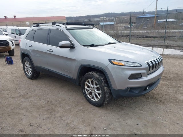 2017 Jeep Cherokee Latitude 4x4 მანქანა იყიდება აუქციონზე, vin: 1C4PJMCS7HW656303, აუქციონის ნომერი: 44684984