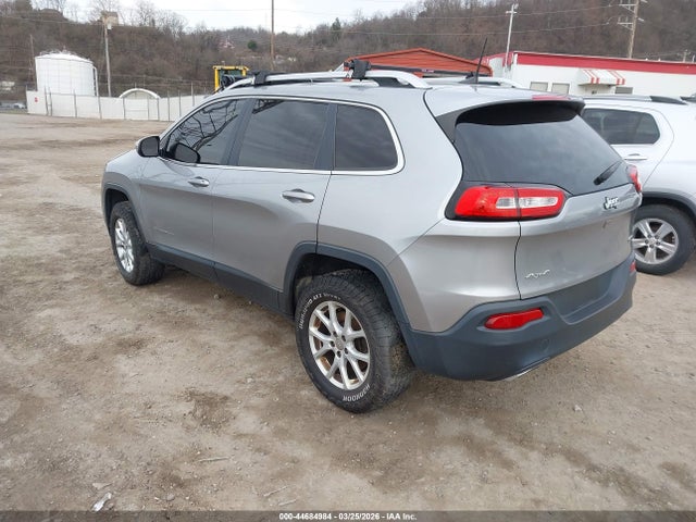 2017 Jeep Cherokee Latitude 4x4 მანქანა იყიდება აუქციონზე, vin: 1C4PJMCS7HW656303, აუქციონის ნომერი: 44684984