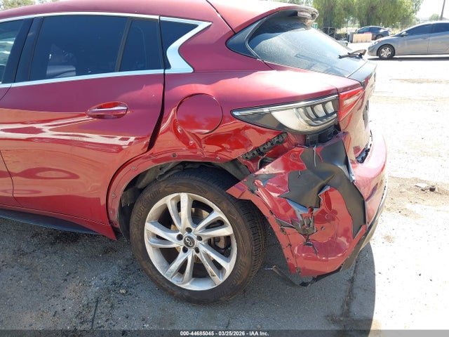 2018 INFINITI QX30 SJKCH5CP8JA058720 Photo 5