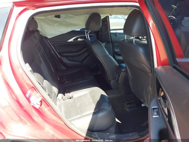 2018 INFINITI QX30 SJKCH5CP8JA058720 Photo 7