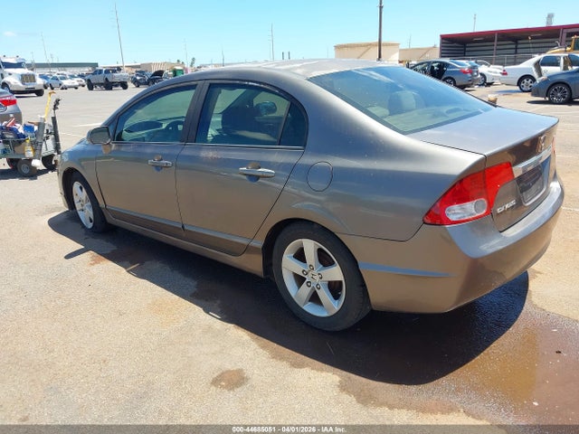44685051 :رقم المزاد ، 19XFA1F56AE013943 vin ، 2010 Honda Civic Lx مزاد بيع