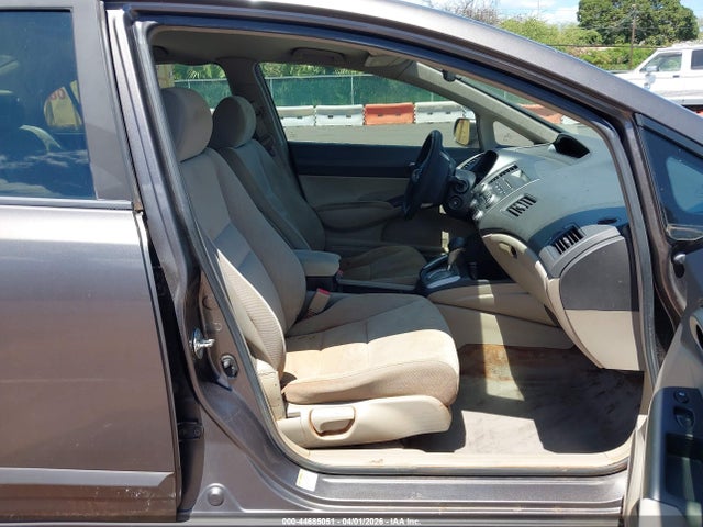 44685051 :رقم المزاد ، 19XFA1F56AE013943 vin ، 2010 Honda Civic Lx مزاد بيع