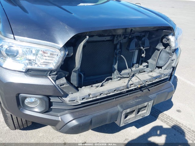 3TMAZ5CN1NM192077 Toyota Tacoma Sr5 V6