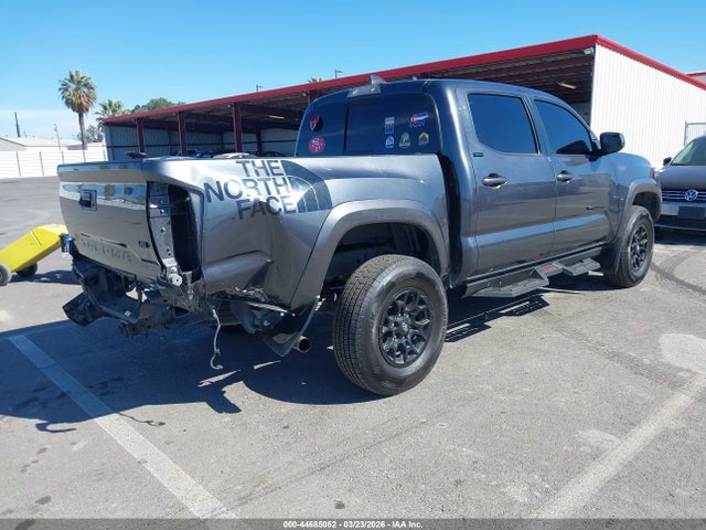 3TMAZ5CN1NM192077 Toyota Tacoma Sr5 V6