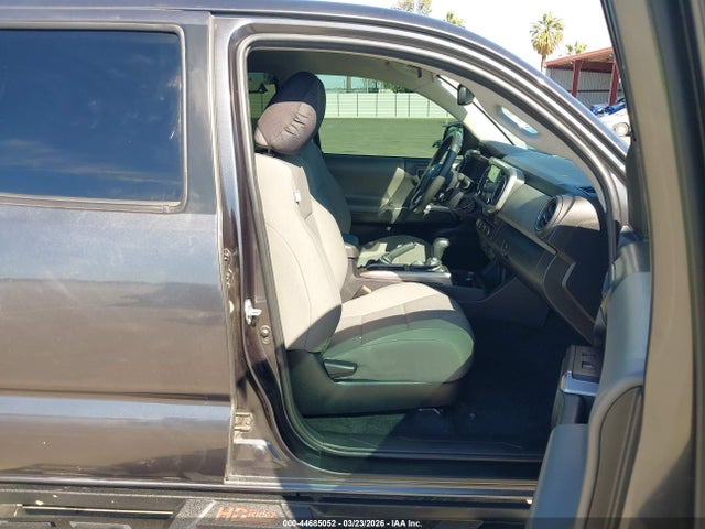 3TMAZ5CN1NM192077 Toyota Tacoma Sr5 V6