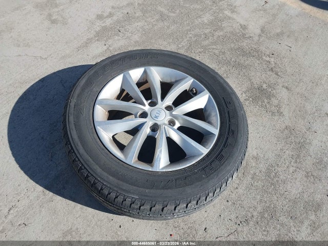 5XYPGDA54HG192055 KIA Sorento 3.3l Lx