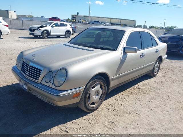 1997 Mercedes-benz E 420 მანქანა იყიდება აუქციონზე, vin: WDBJF72F7VA247996, აუქციონის ნომერი: 44685073