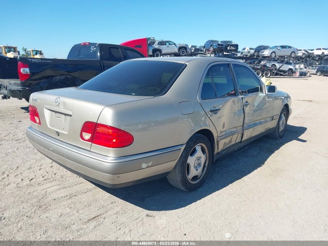 1997 Mercedes-benz E 420 მანქანა იყიდება აუქციონზე, vin: WDBJF72F7VA247996, აუქციონის ნომერი: 44685073