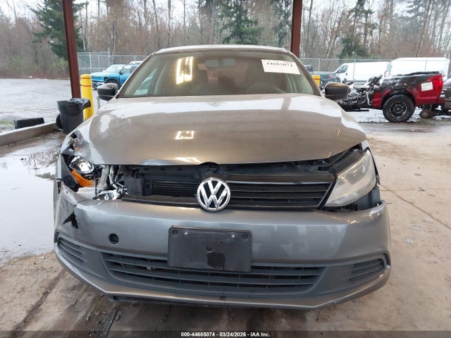 Продажа на аукционе авто 2014 Volkswagen Jetta 2.0l S, vin: 3VW2K7AJ8EM413823, номер лота: 44685074