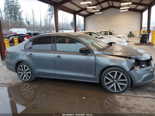 Продажа на аукционе авто 2014 Volkswagen Jetta 2.0l S, vin: 3VW2K7AJ8EM413823, номер лота: 44685074