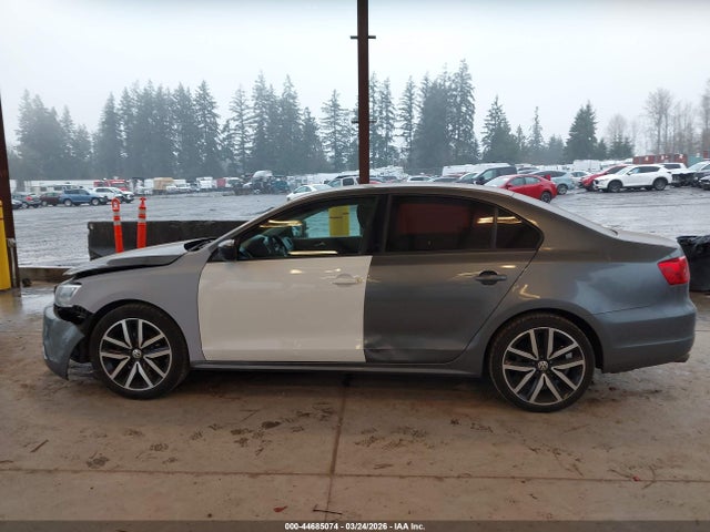 Продажа на аукционе авто 2014 Volkswagen Jetta 2.0l S, vin: 3VW2K7AJ8EM413823, номер лота: 44685074