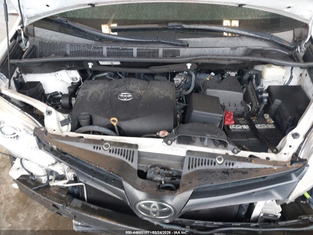 5TDZZ3DC9JS944008 Toyota Sienna L 7 Passenger